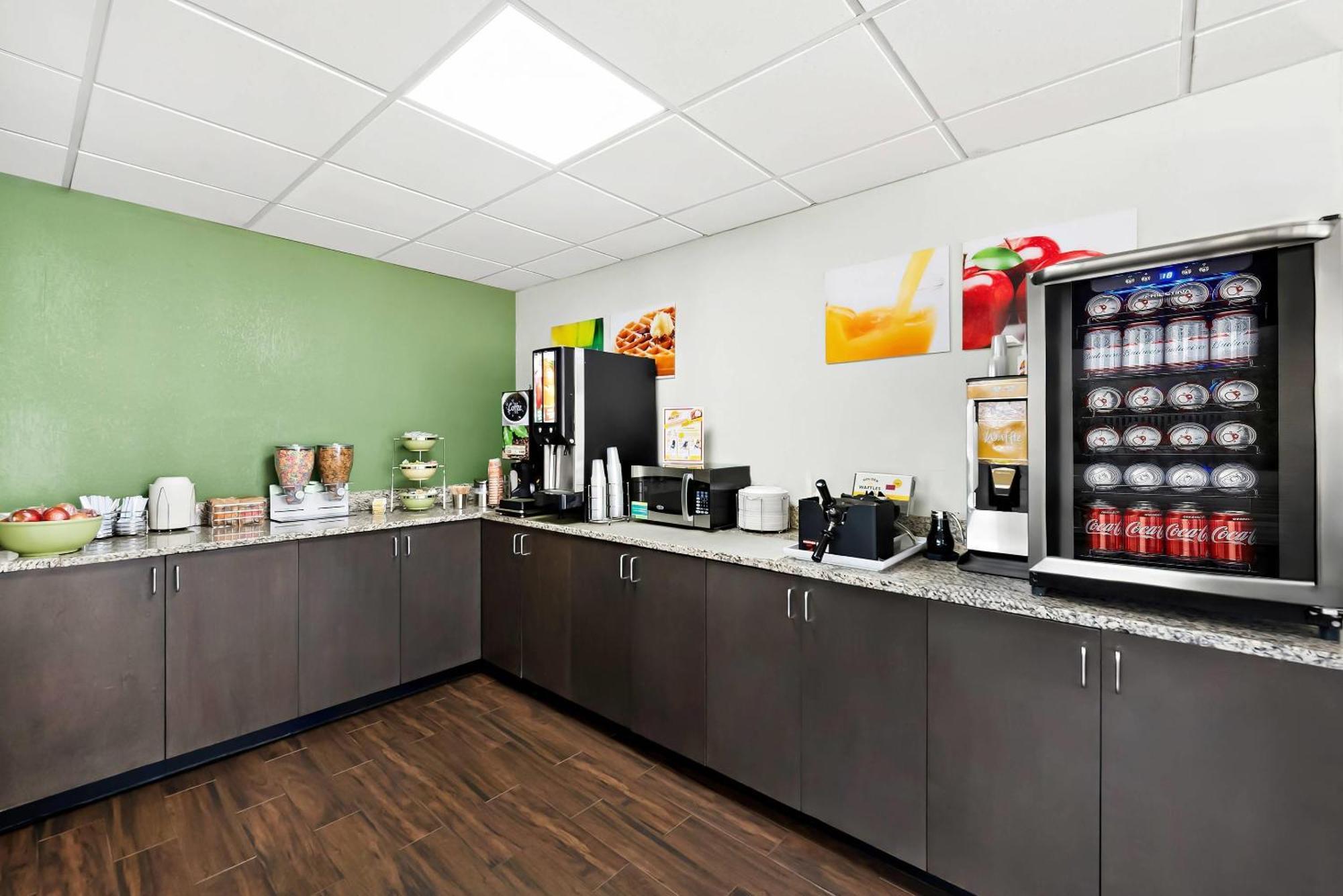 Quality Inn Raeford Dış mekan fotoğraf