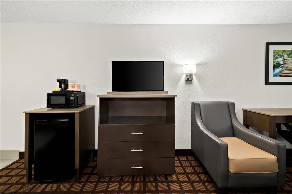 Quality Inn Raeford Oda fotoğraf